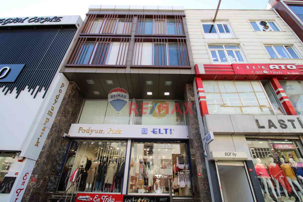 REMAX EBRU'DAN MALTEPE TRİKOCULAR CADDESİNDE 6 KATLI MAĞAZA,ATÖLYE,OFIS
