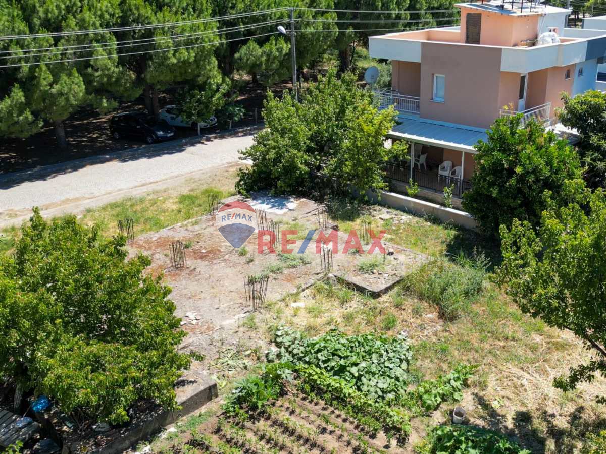 DİKİLİ KABAKUM BANKACILARDA SATILIK FIRSAT VİLLA ARSASI