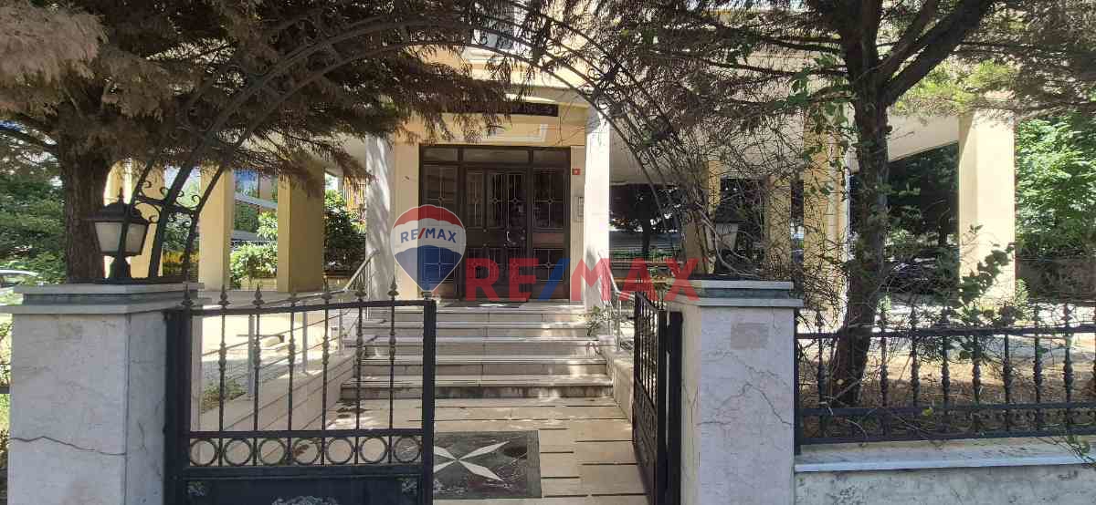 KÜÇÜKBAKKALKÖY’DE METROYA YAKIN, MERKEZI KONUMDA 2+1 FERAH DAIRE 