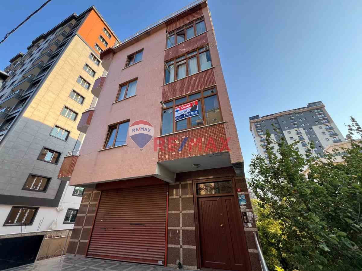 ÜMRANIYE ŞERIFALI MH.ÇIFT BALKONLU 3+1 KIRALIK DAIRE TUĞBA ÖZAKBULUT
