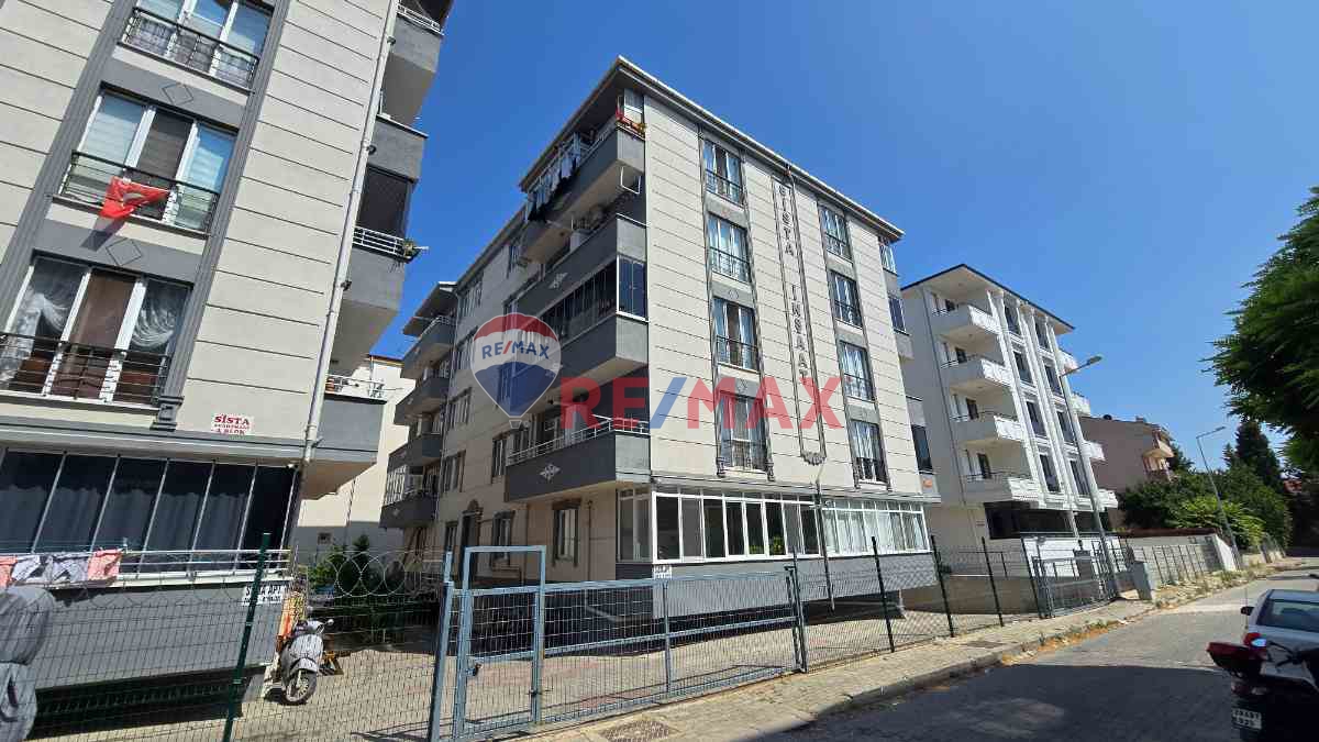 LÜLEBURGAZ BARIŞ MAHALLESİNDE SATILIK 2+1 DAİRE