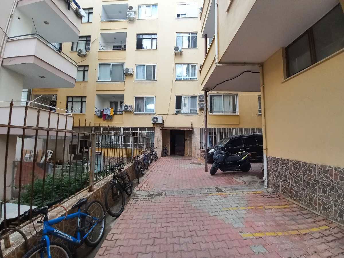 TOSMUR OCE SİTESİNDE DENİZE 250 METRE MESAFEDE SATILIK 2+1 DAİRE