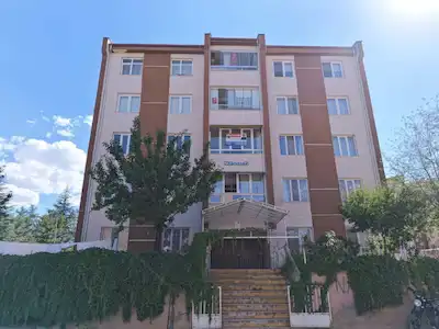 RE/MAX MOD'DAN ULUÖNDER ULU CAMİİ KÖŞESİ BOŞ SATILIK 3+1 DAİRE