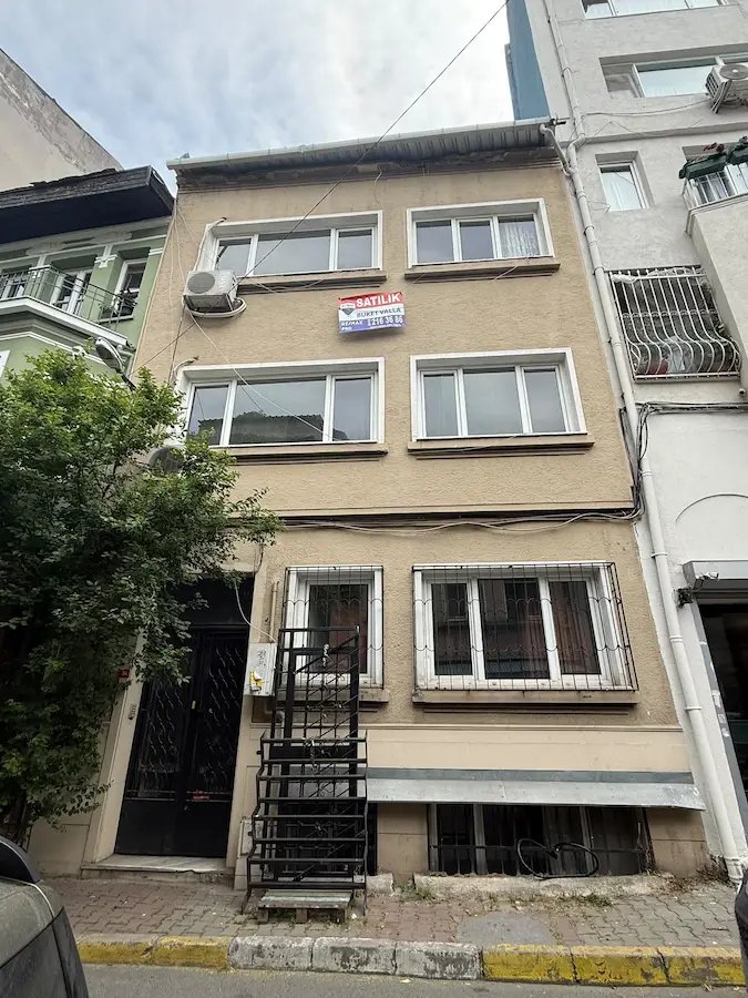 ERGENEKON DA SATILIK 11 ODALI AİRBNB E UYGUN