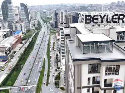 REMAX AKIN SEYHAN DAN PRIVATE RESIDENCE TA ARAÇ TAKASLI