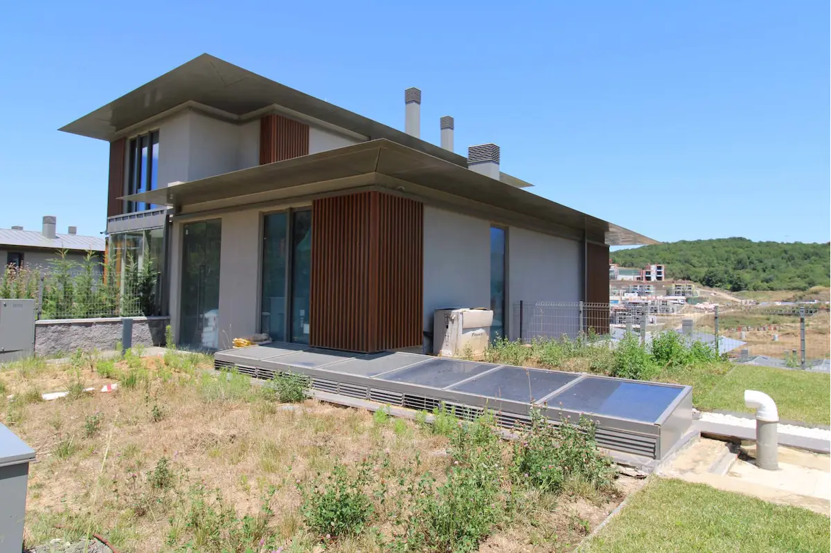 REMAX EBRU'DAN RİVA DÜŞLER VADİSİ 2.ETAPTA ALTYAPISI HAZIR 4+1