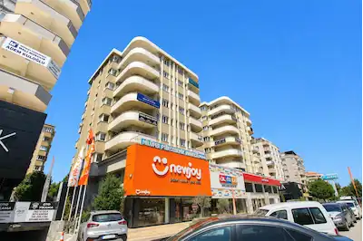 REMAX BEYAZ 'DAN İHSANİYE  BANKALAR CADDESİNDE KİRALIK  OFİS