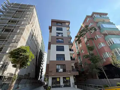 KADIKÖY MİNİBÜS CADDESİ GÖZTEPE MEVKİİ SIFIR BİNADA KİRALIK 3+1 DAİRE