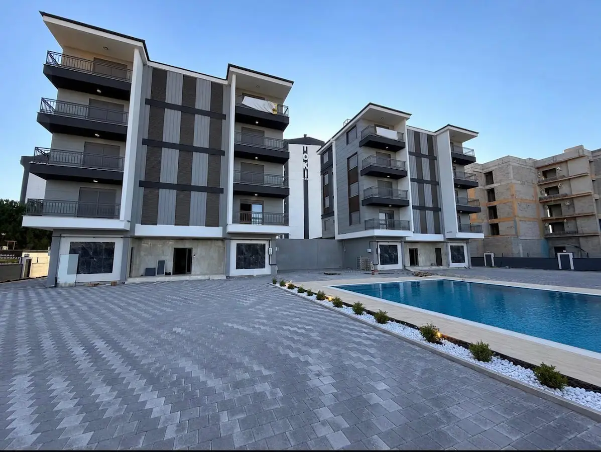 BİLİM ÜNİVERSİTESİ'NE 400 M. YÜRÜYÜŞ MESAFESİNDE SATILIK 1+1 DAİRE