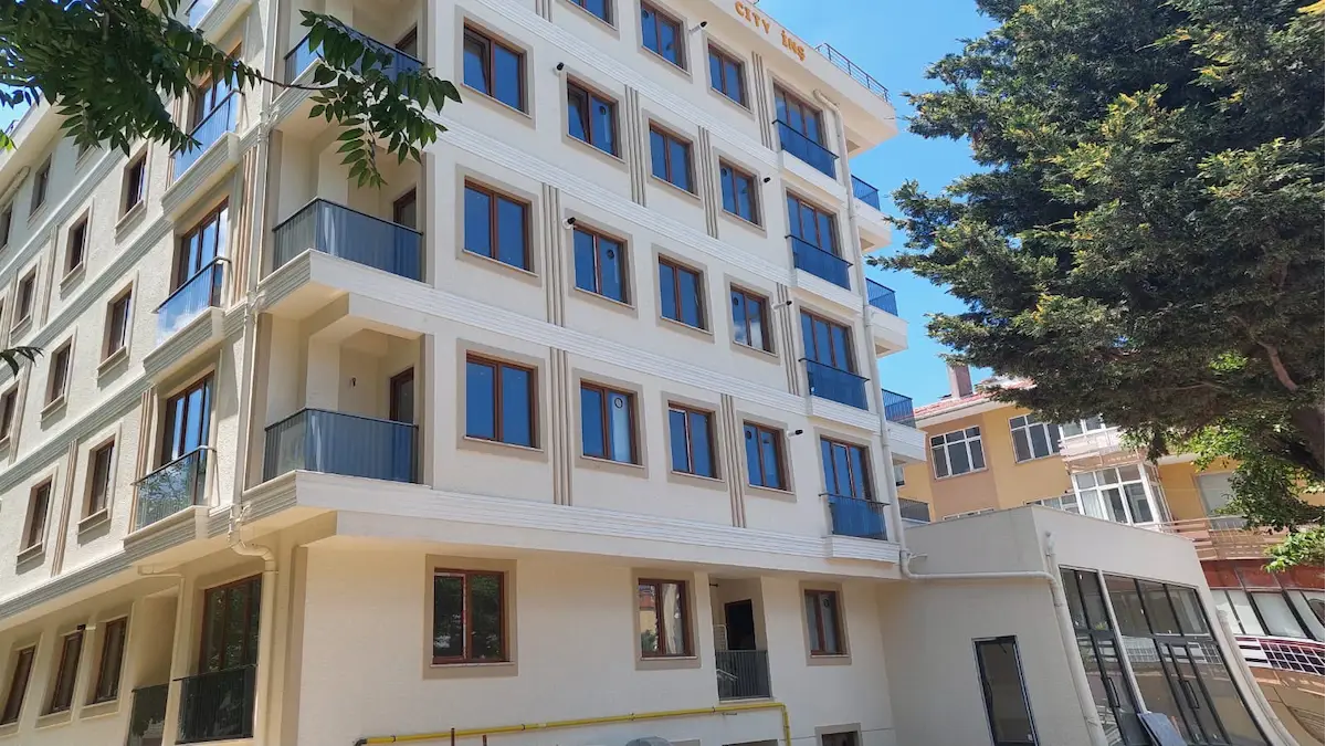 MALTEPE’DE 2025 YAPIMI 2+1 BALKONLU