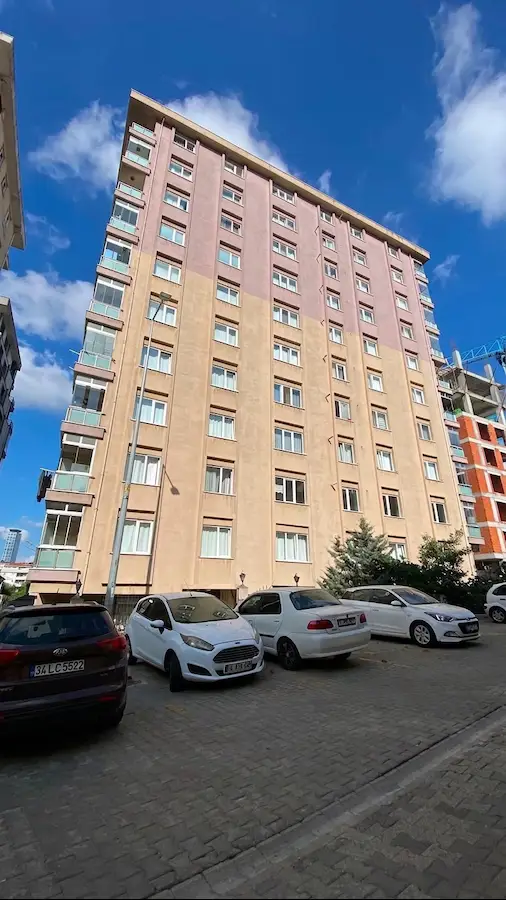 ATAŞEHİR AŞIK VEYSEL MAHALLESİ’NDE TERASLI 4+1 ÇATI DUBLEKSİ
