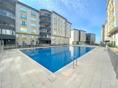 TUZLA Fİ YAKA 3 KİRALIK 2+1 ARAKAT EŞYALI BALKONLU DAİRE