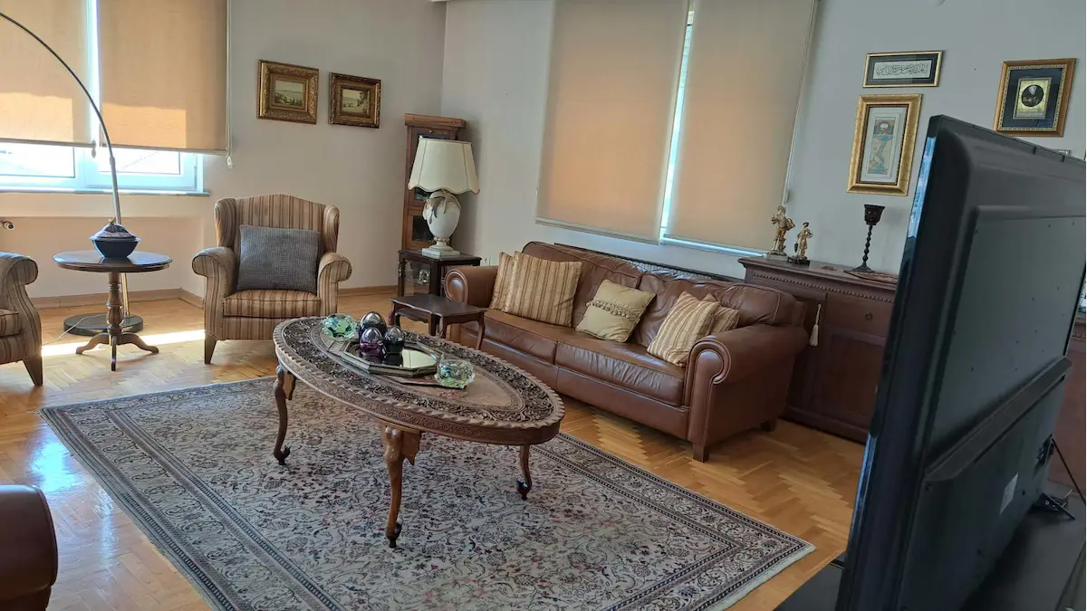 CADDEBOSTAN BİLİM SOK 4+1 FERAH 190M2 NET DAİRE/KİRALIK