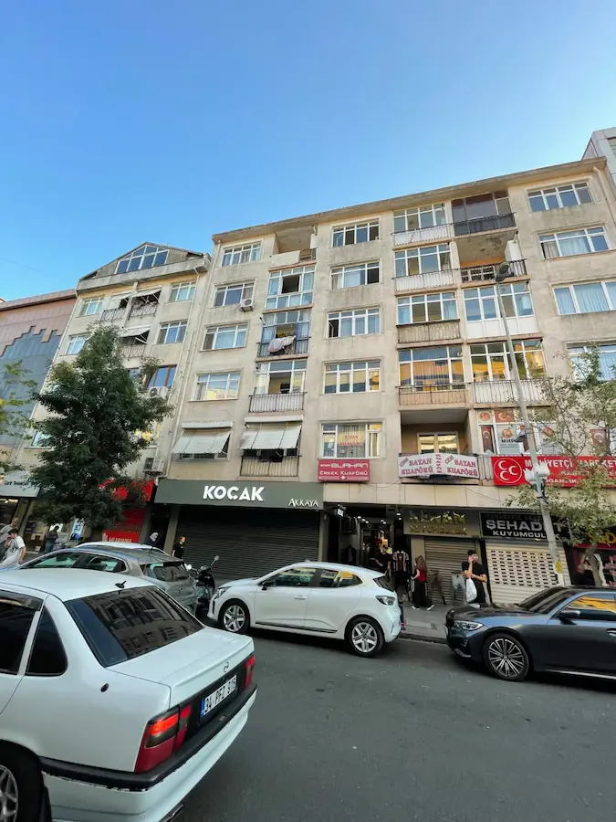 KARTAL SOĞANLIK ATATÜRK CAD. ÜZERİNDE GENİŞ KULLANIM SATILIK3+1