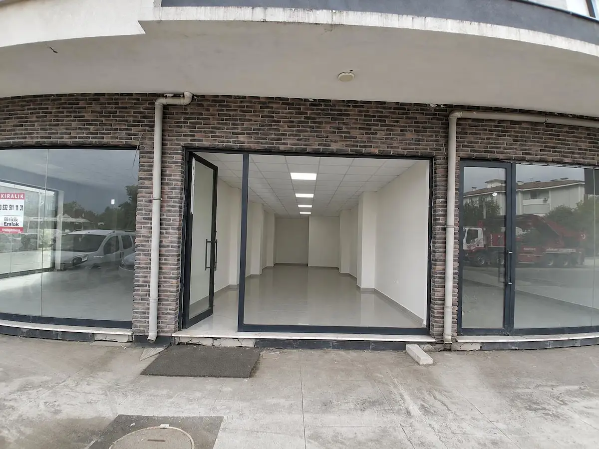 REMAX DIA’DAN ALGÜN GREENPARK’TA SATILIK DEPOLU DÜKKÂN