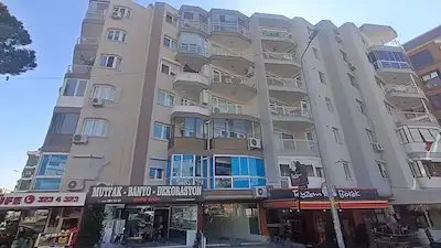KARŞIYAKA BOSTANLI’DA İZBAN’A YAKIN, DEVREN KİRALIK TAPULU DÜKKAN