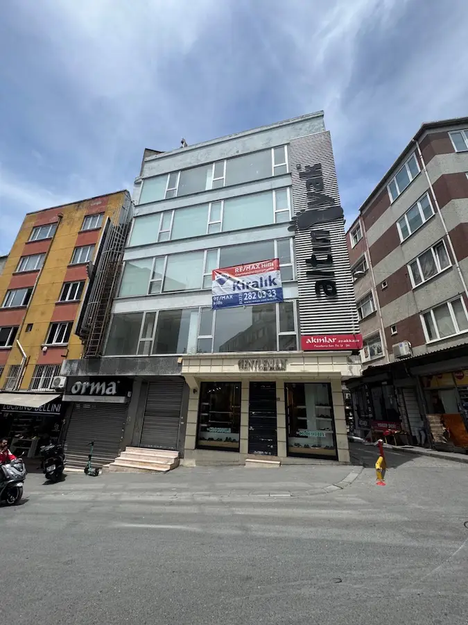 GEDIKPAŞA'DA 1.100 M² KURUMSAL KIRALIK BINA (KAPALIÇARŞI YAKINI)