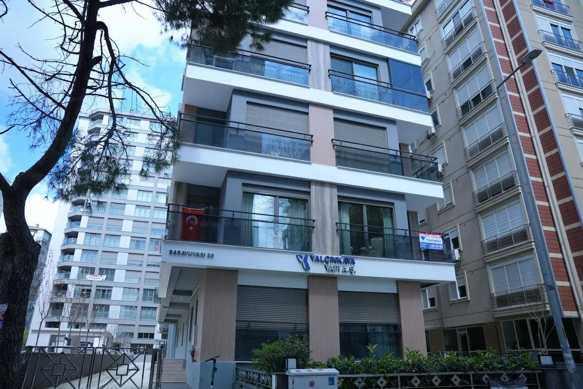 KADIKÖY ERENKÖY BAĞDAT CADDESI HAMAM SOKAK 3+1 BALKONLU 2
