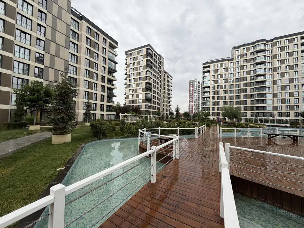 BAŞKENT EMLAK KONUTLARINDA -E BLOK- 3.5+1 PEYZAJ MANZARALI SATILIK DAİRE