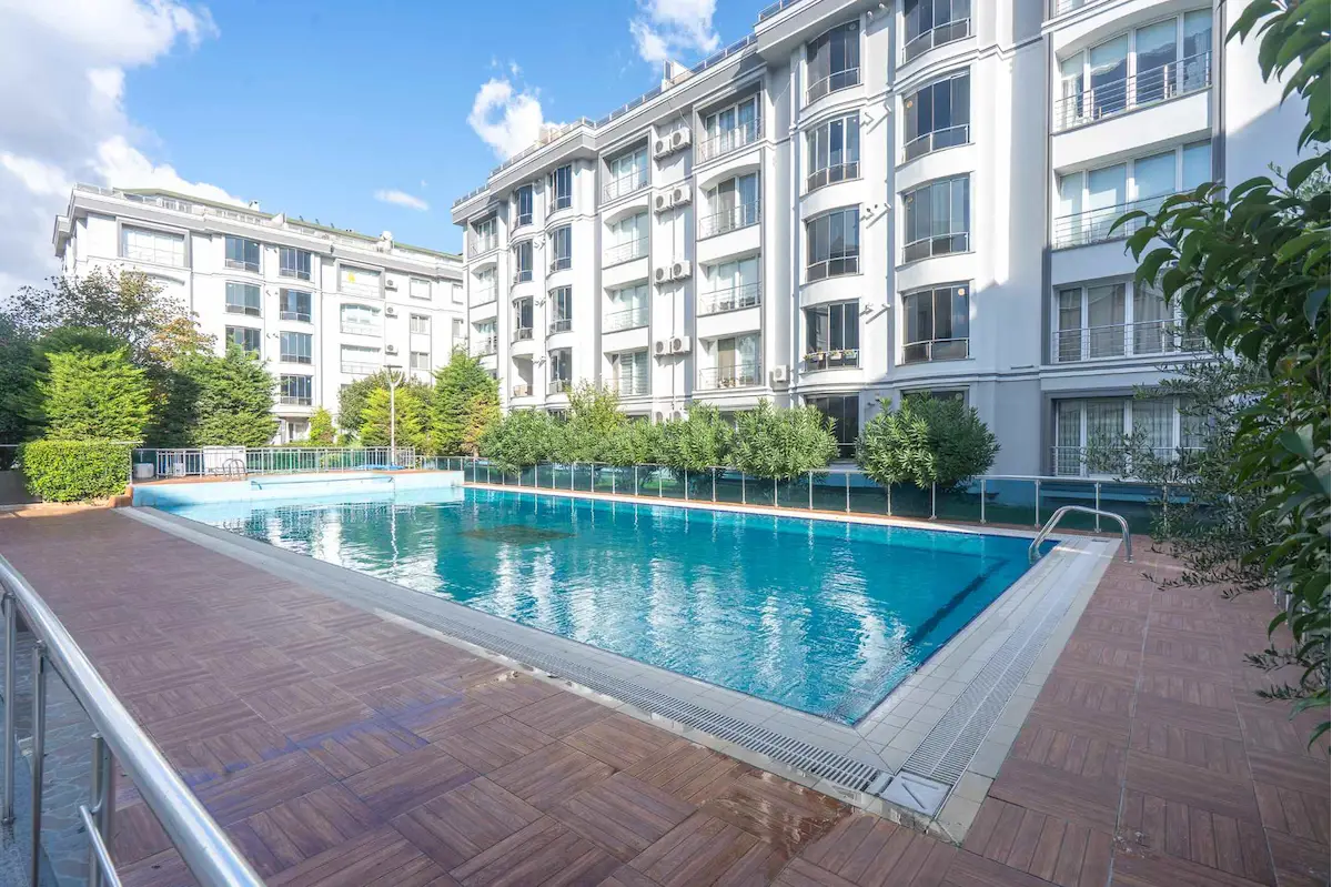 REMAX GELİŞİMDEN ATİRUS HİLL SİTESİNDE 4+1 DENİZ VE GÖL MANZARALI DAİRE
