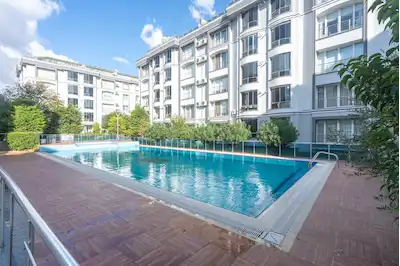 REMAX GELİŞİMDEN ATİRUS HİLL SİTESİNDE 4+1 DENİZ VE GÖL MANZARALI DAİRE