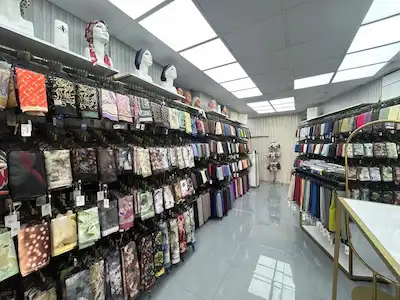 İZMIT MERKEZ DEVREN KIRALIK ŞAL DÜKKANI
