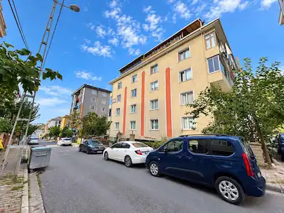 ÜMRANİYE YUKARI DUDULLU MAH MERKEZİ KONUM 2+1 SATILIK DAİRE