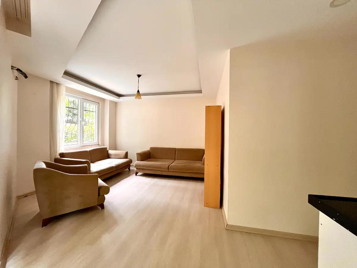 MARMARAYA YAKIN KULLANIŞLI 2+1 SATILIK OFİS- BOŞ TESLİM
