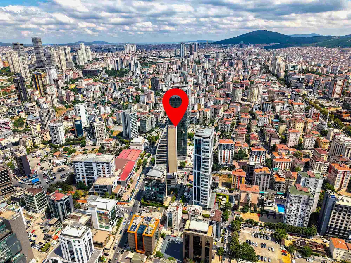 ATAŞEHİR AKTİFHAN PLAZA DA SATILIK OFİS 477 M² KATTA TEK TERASLI
