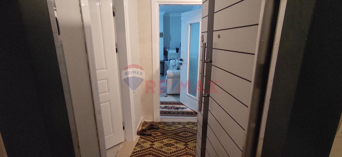 Meclis Mahallesi'nde Metro'ya 150 Metre, Fırsat Bahçe Katı