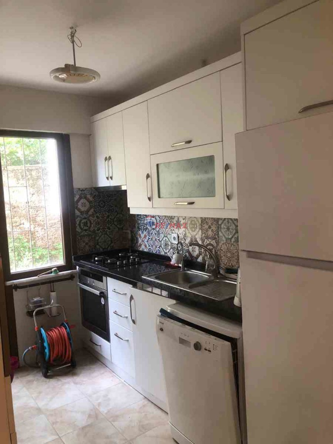 BURGAZADA’DA KIRACISIZ, BAHÇE KATI 3+1 DAIRE (135 M²)