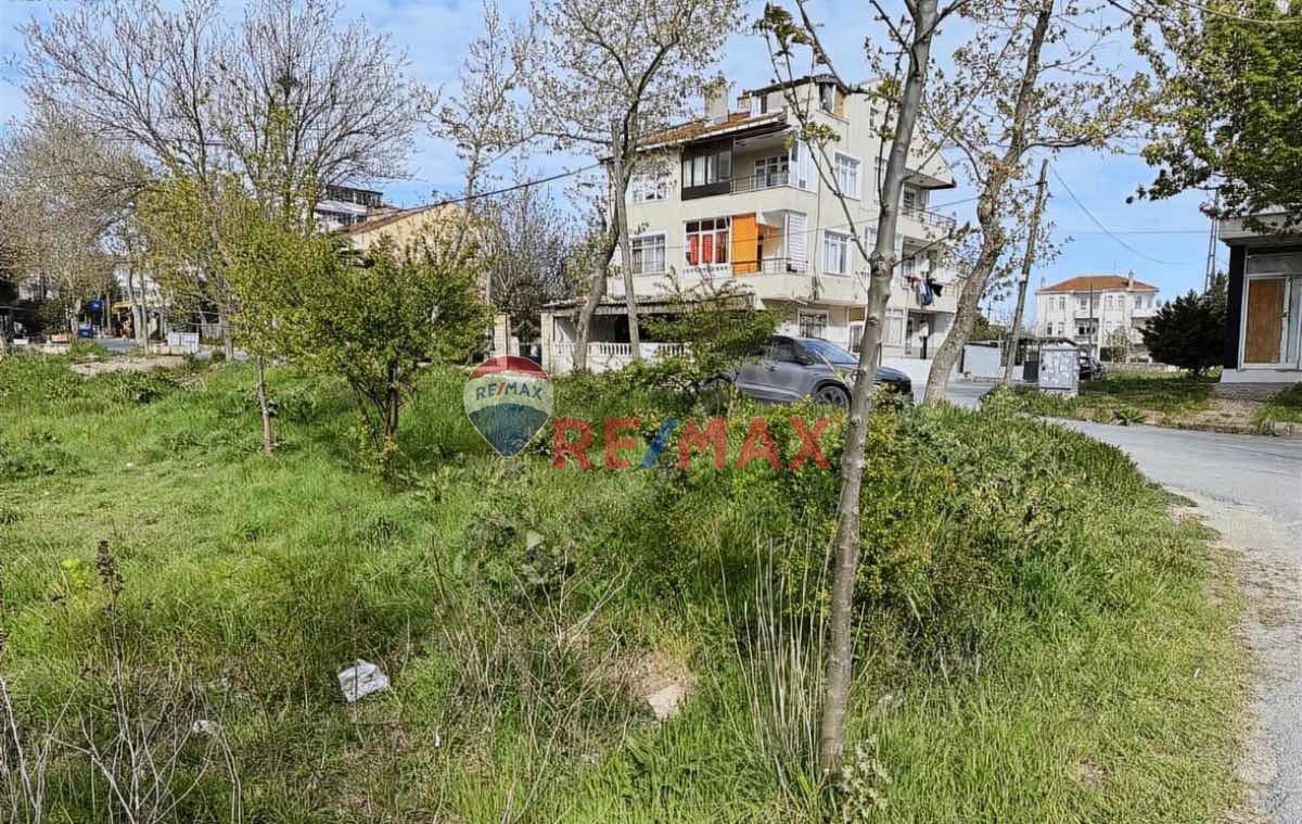 KAMİLOBA DA E/5'E 100 METRE MESAFEDE İKİ YOLA CEPHE KÖŞE ARSA