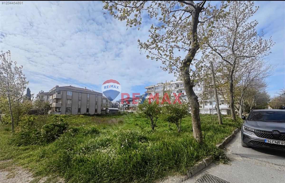 KAMİLOBA DA E/5'E 100 METRE MESAFEDE İKİ YOLA CEPHE KÖŞE ARSA