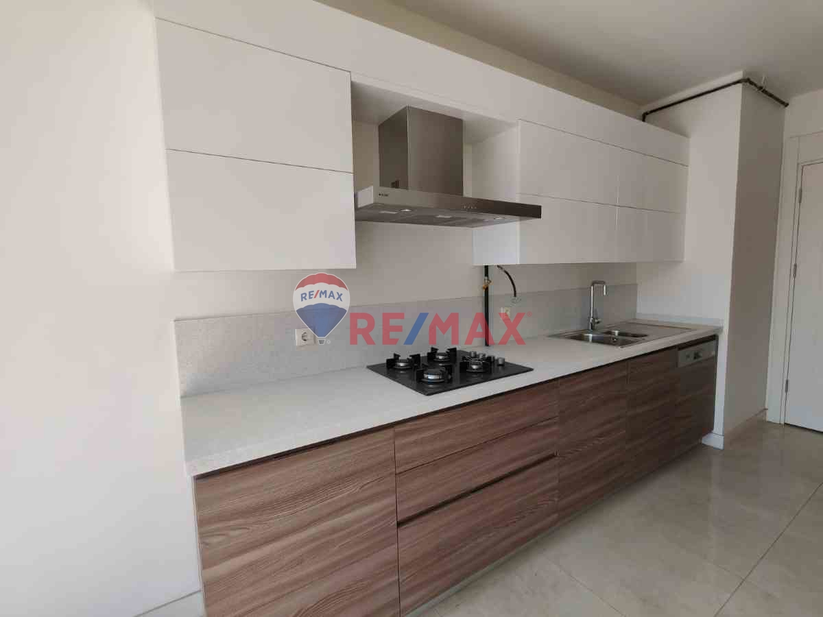 REMAX MODEL'DEN SINPAŞ AQUA CITY'DE B1 A BLOKTA 3+1 ARA KAT SATILIK DAIRE