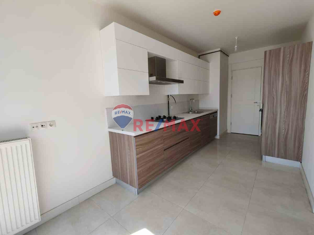 REMAX MODEL'DEN SINPAŞ AQUA CITY'DE B1 A BLOKTA 3+1 ARA KAT SATILIK DAIRE