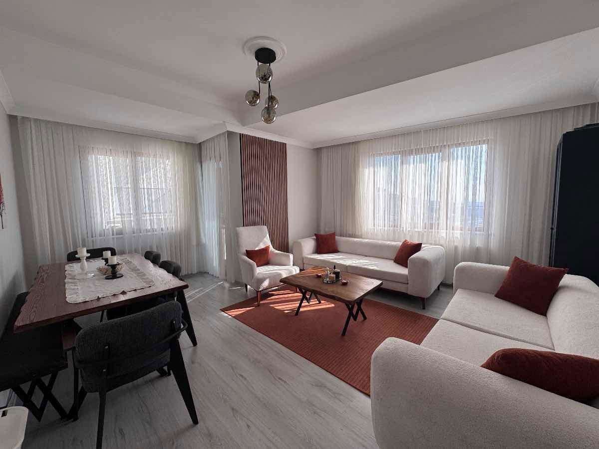 ÖNÜ KAPANMAZ MANZARA, GENÇ BİNA, GENIŞ KULLANIM ALANI…