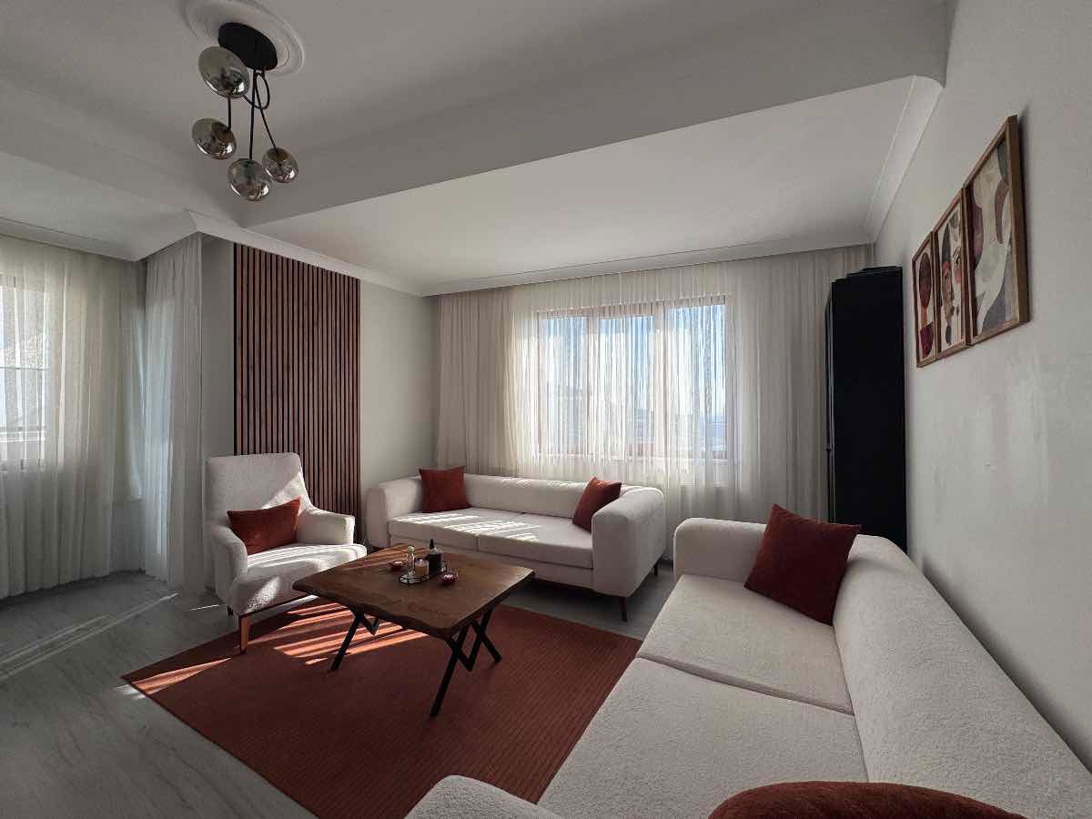 ÖNÜ KAPANMAZ MANZARA, GENÇ BİNA, GENIŞ KULLANIM ALANI…