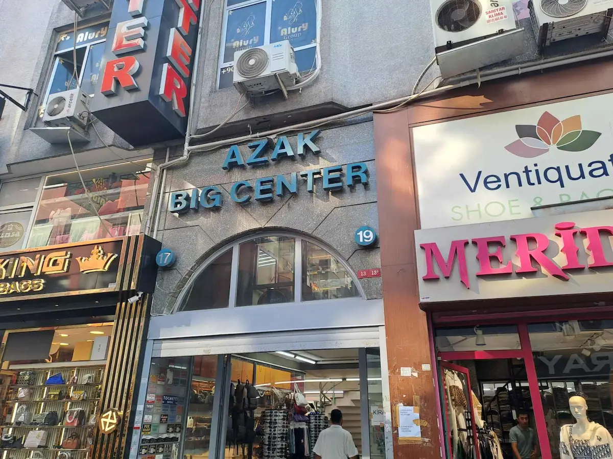 AZAK BIG CENTER' DA YATIRIMA UYGUN SATILIK DÜKKAN