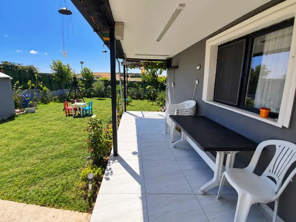 Property image 8