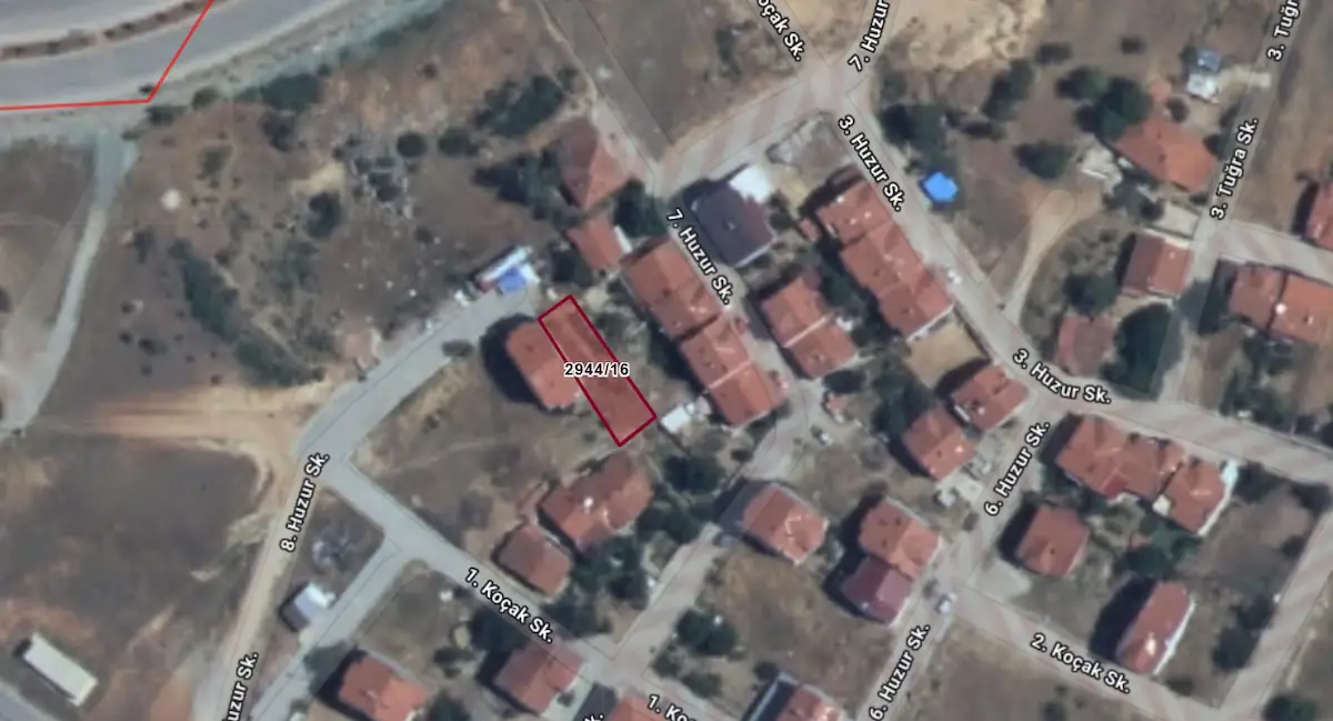 UŞAK DIKILITAŞ MAH. SATILIK 247 M2 ARSA