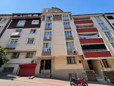 YEŞİLKENT MAHALLESİ’NDE SATILIK 1+1