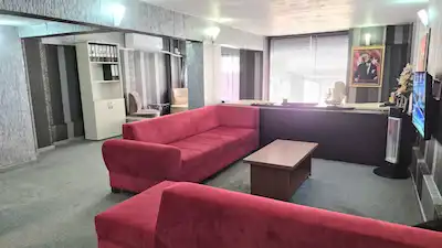 1 KONAK GÜNEŞLİ’DE 140 M² ÇİFT KATLI OFİS VE İŞ YERİ
