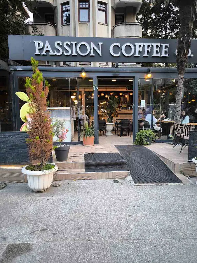 MARMARA ÜNİVERSİTESİ KARŞISINDA DEVREN KİRALIK CAFE
