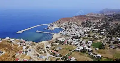 BALIKESIR ERDEK ŞAHINBURGAZ'DA GENIŞ ARAZISI ILE SATILIK MÜSTAKIL EV