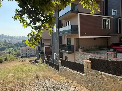 KOCAELI BAŞISKELE ALTINKENT MAH SATILIK 4+1 DENIZ MANZARALI BAHÇE DUBLEKS