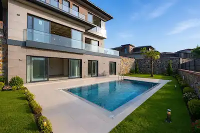 TUZLA TEPEÖREN DORUK PARK VİLLALARINDA ŞEREFİYELİ 6 ODA 2 SALON NATAMAM SATILIK TRİPLEKS VİLLA