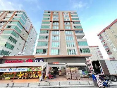 REMAX NEVİN’DEN DEREBAHÇE ‘ DE SİTE İÇİ SATILIK 4+1 DAİRE
