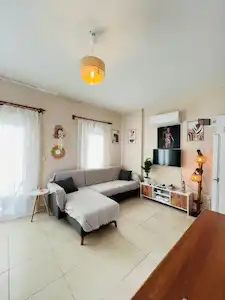 DATÇA MERKEZ'DE | HER YERE YÜRÜME MESAFESI | DÖNEMSEL KIRALIK 1+1 DAIRE