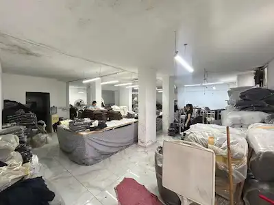 GÜNGÖREN MERKEZ MAHALLESİNDE 210M2 SATILIK KULLANIŞLI İMALATHANE 