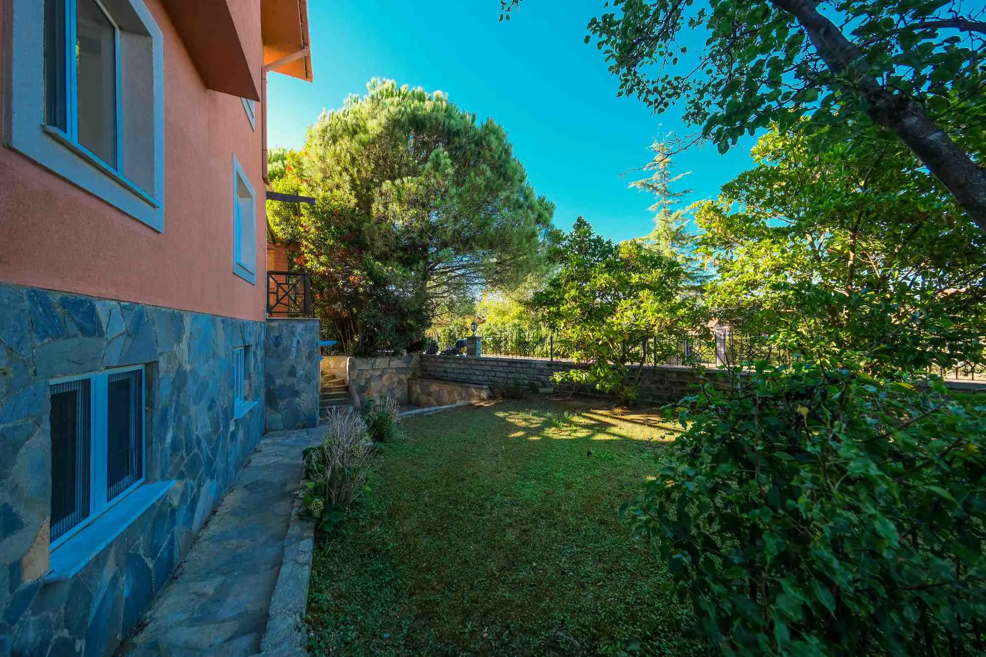 Property image 95